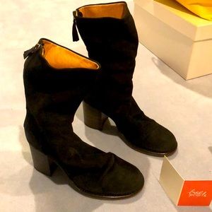 Free People suede Elle block heel boot size 37 / 7. Never worn. Brand new.